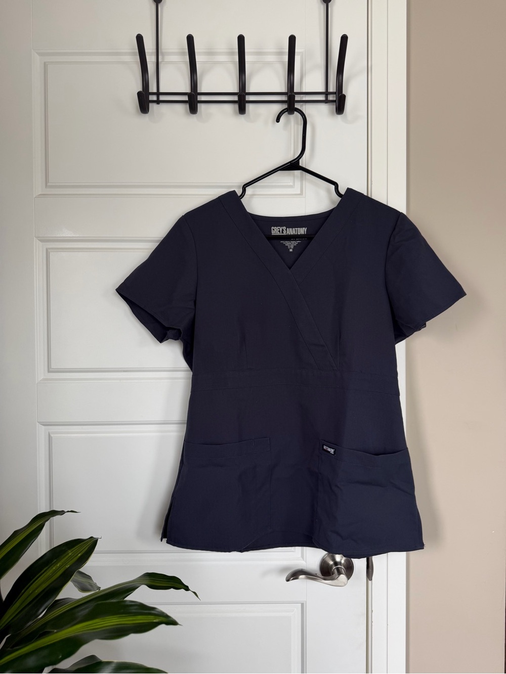 GREY'S ANATOMY Women's V-Neck Scrub Top - Navy